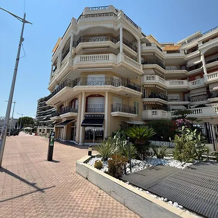 Victoria Front De Luxury *