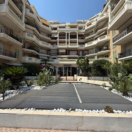 Victoria Front De Luxury Apartamento *